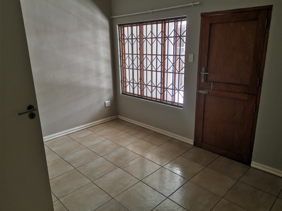 1 Bedroom Property for Sale in Die Bult North West